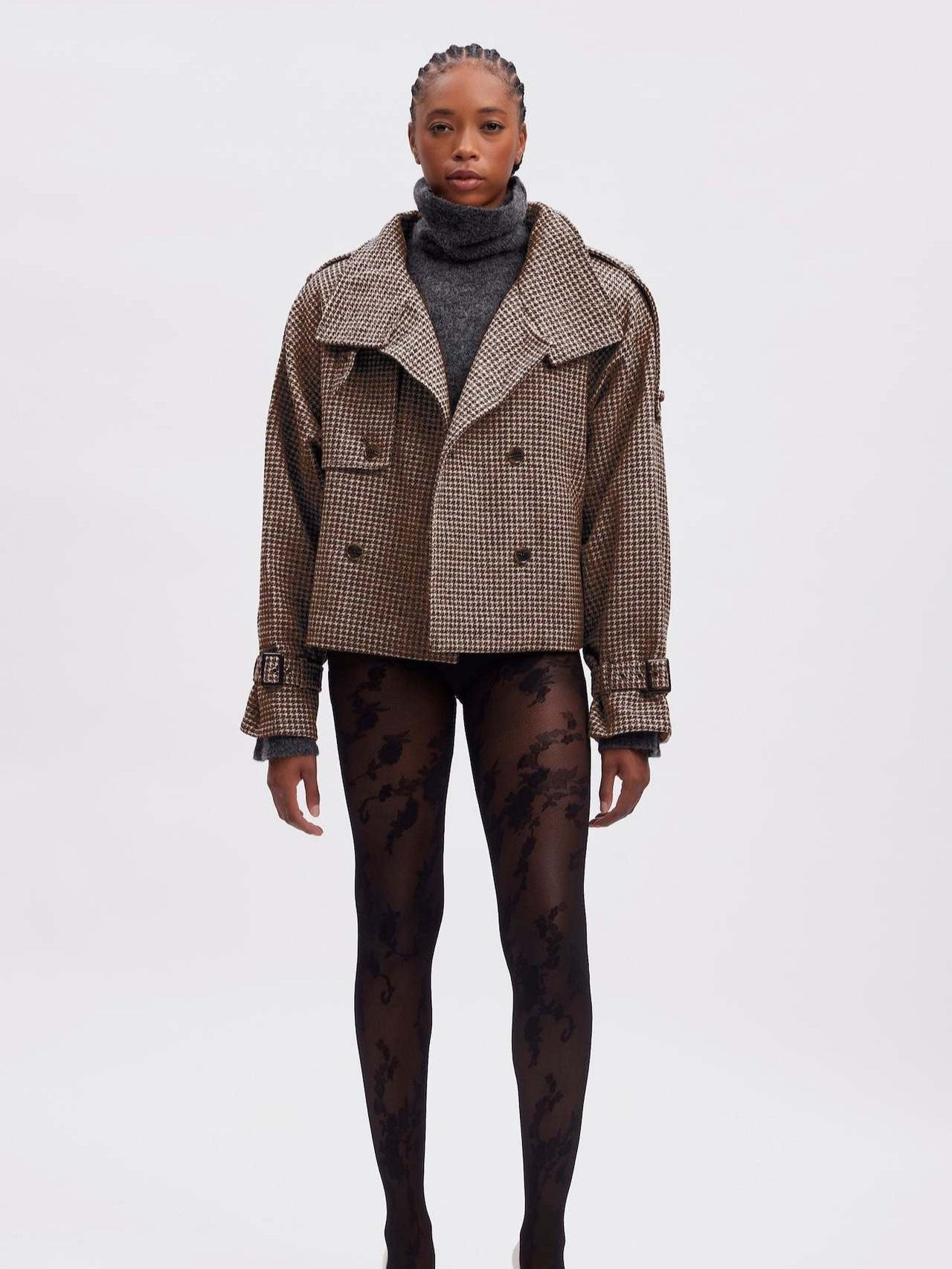 Fashionable Short Checkered Coat For Women